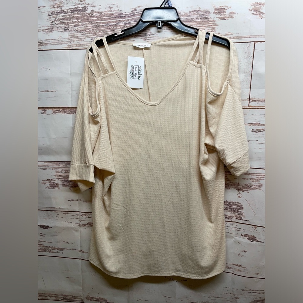 😍Plus size top in new condition whit tags